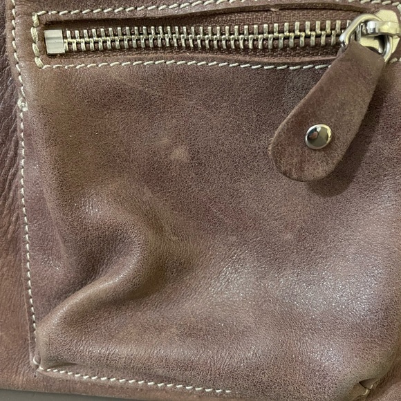 ROOTS VILLAGER - Picture 2 of 3